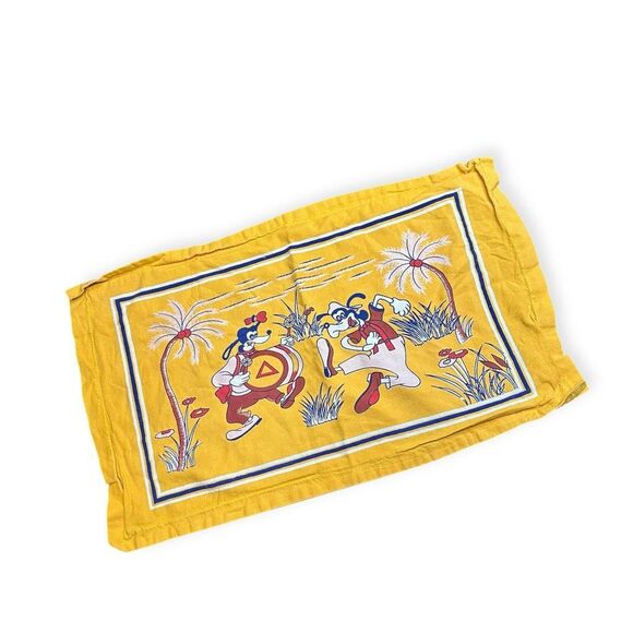 DISNEY Vintage Yellow Goofy & Clarabelle Pillowcase Standard Size 28x19” - Picture 3 of 3